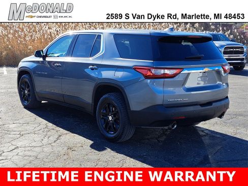 Used 2021 Chevrolet Traverse LS image 3