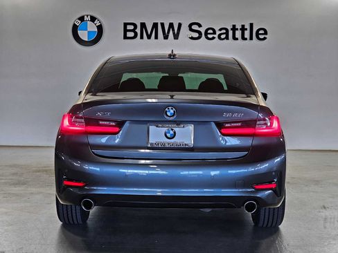 Used 2021 BMW 330i xDrive Sedan w/ Driving Assistance Package AWD/4WD image 5