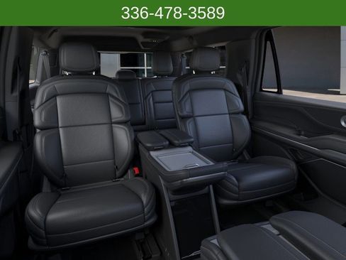 New 2026 Lincoln Navigator L Reserve AWD/4WD image 11