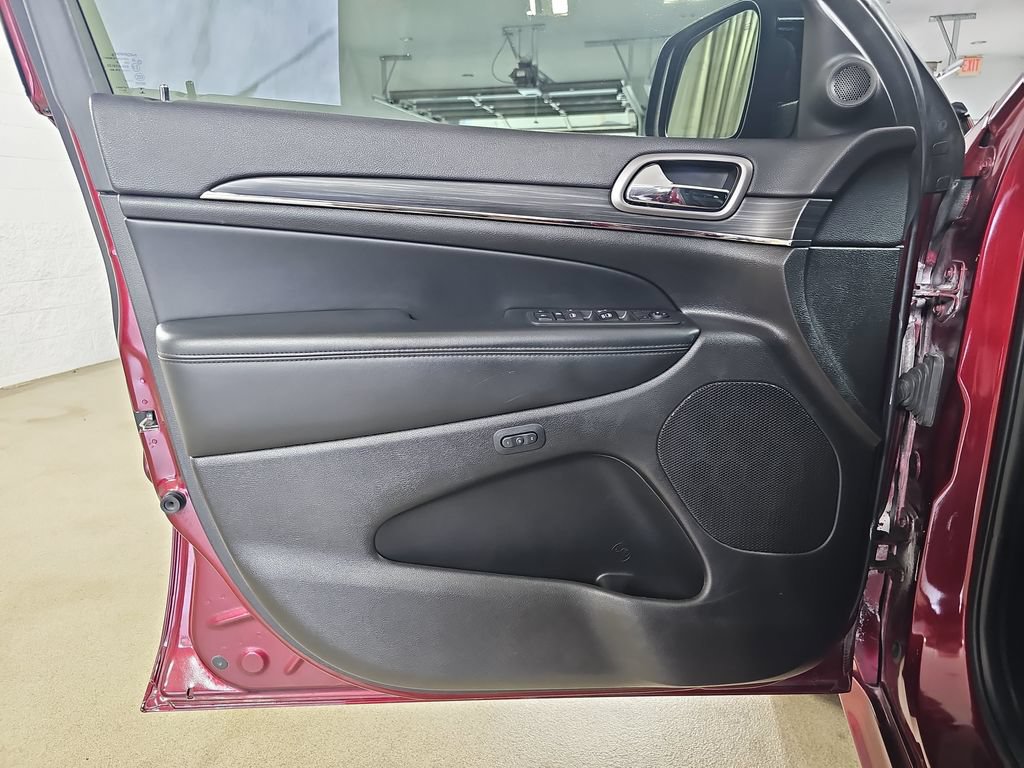 Used 2020 Jeep Grand Cherokee Limited X AWD/4WD image 32