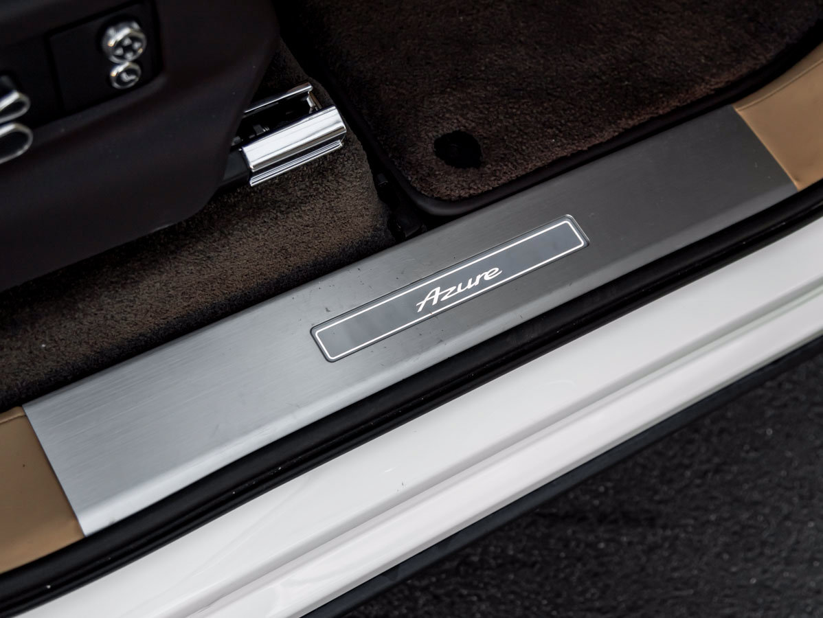 Used 2023 Bentley Bentayga AWD/4WD image 40