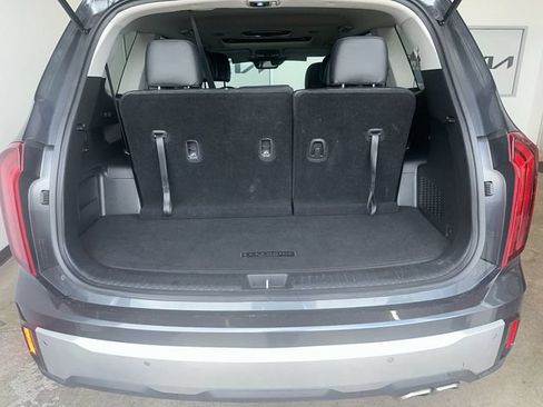 Certified 2024 Kia Telluride S w/ S Sunroof Package AWD/4WD image 23