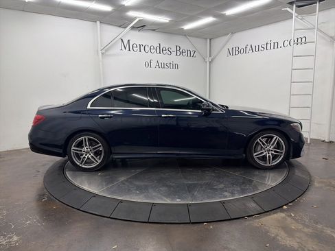 Used 2018 Mercedes-Benz E 300 image 8