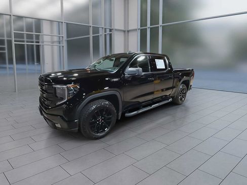 Used 2023 GMC Sierra 1500 Elevation w/ X31 Off-Road Package AWD/4WD image 4