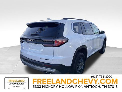 Used 2025 GMC Acadia Elevation image 2