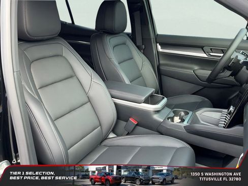 New 2026 GMC Terrain Elevation w/ Elevation Premium Package FWD image 17