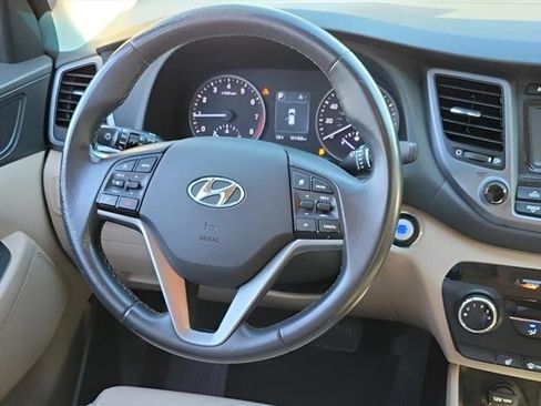 Used 2017 Hyundai Tucson Sport FWD image 13