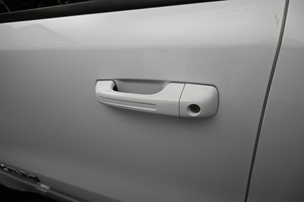 Used 2022 RAM 1500 Big Horn AWD/4WD image 40