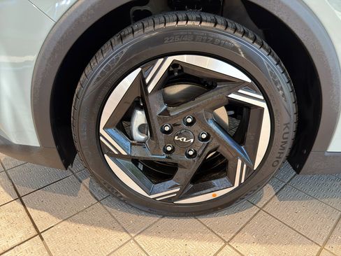 New 2026 Kia K4 EX image 9