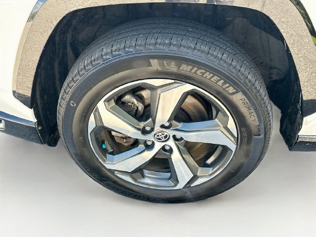 Used 2023 Toyota RAV4 SE w/ Weather & Moonroof Package AWD/4WD image 31