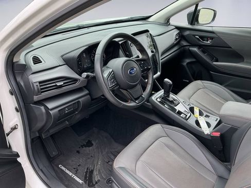 Used 2024 Subaru Crosstrek 2.5i Limited w/ Crosstrek Mirror Package AWD/4WD image 9