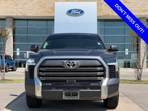 Used 2022 Toyota Tundra Limited AWD/4WD image 2