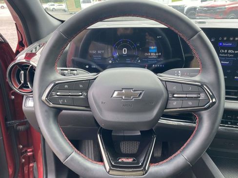 Used 2025 Chevrolet Equinox RS w/ Safety and Technology Package FWD image 19