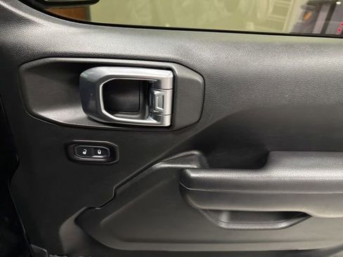 Used 2018 Jeep Wrangler Unlimited Rubicon image 51