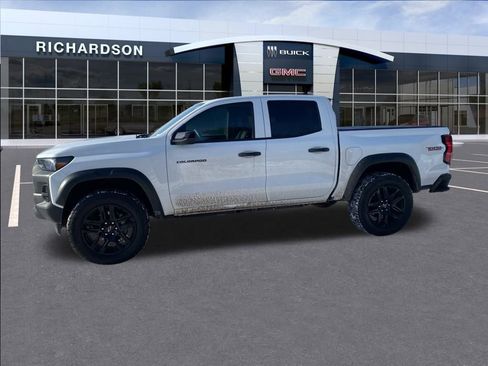 Used 2024 Chevrolet Colorado Trail Boss w/ Advanced Trailering Package image 18