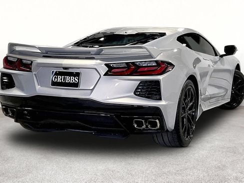 Used 2023 Chevrolet Corvette Stingray Premium Cpe w/ Z51 Performance Package RWD image 2