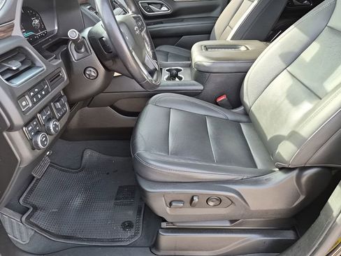 Used 2022 Chevrolet Tahoe Z71 w/ Off-Road Capability Package image 32