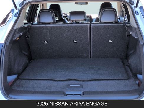 Used 2025 Nissan Ariya FWD image 20