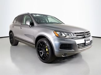 Used 2014 Volkswagen Touareg VR6 video 1