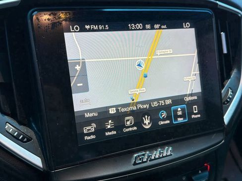 Used 2017 Maserati Ghibli RWD image 30