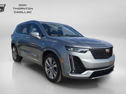 Used 2024 Cadillac XT6 Premium Luxury AWD/4WD image 7
