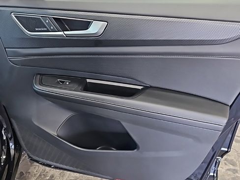 New 2026 Volkswagen Atlas Cross Sport SEL Premium R-Line image 11