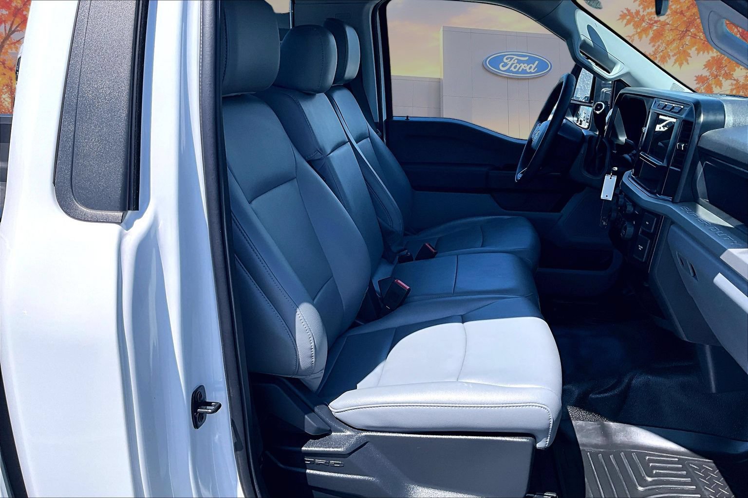 Used 2024 Ford F250 XL w/ Snow Plow Prep Package AWD/4WD image 26