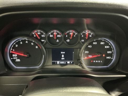 Used 2022 Chevrolet Silverado 1500 Custom image 25