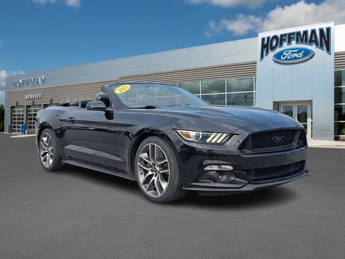 Used 2015 Ford Mustang GT Premium w/ Equipment Group 401A RWD image 1