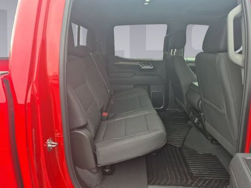 Used 2025 Chevrolet Silverado 1500 LT w/ Z71 Off-Road Package image 18