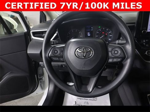 Used 2025 Toyota Corolla LE image 18