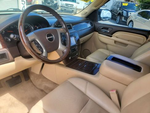 Used 2014 GMC Yukon Denali image 16