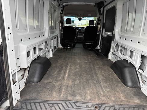 Used 2021 Ford Transit 250 Medium Roof RWD image 27