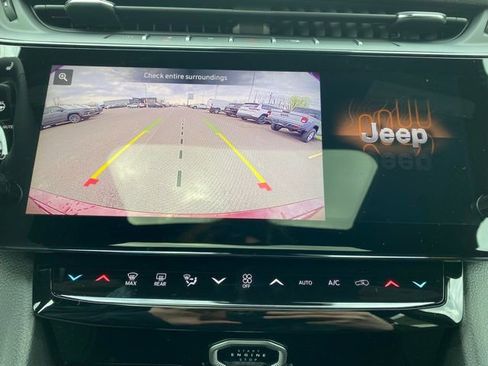 New 2026 Jeep Grand Cherokee Altitude AWD/4WD image 18