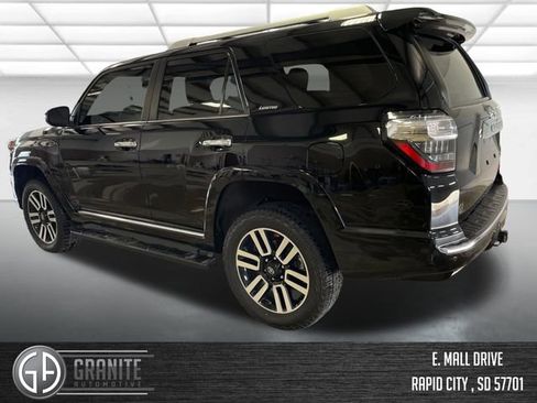 Used 2020 Toyota 4Runner Limited AWD/4WD image 4