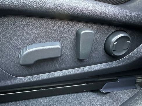 Used 2024 Subaru Crosstrek 2.5i Limited image 20