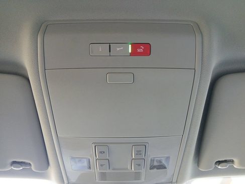 Used 2022 Volkswagen Atlas SE FWD image 7