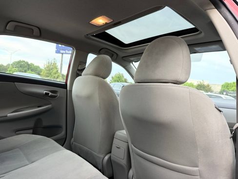 Used 2012 Toyota Corolla LE w/ Premium Pkg FWD image 17