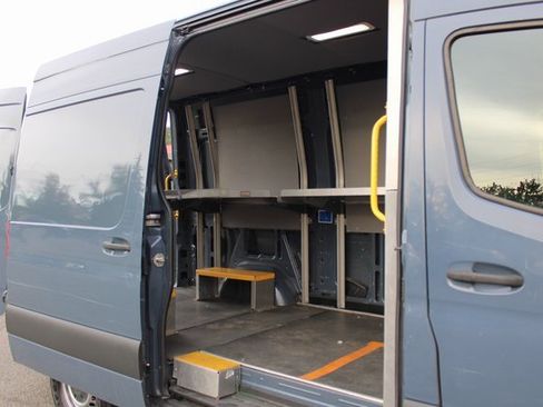 Used 2019 Mercedes-Benz Sprinter 144 Cargo image 9