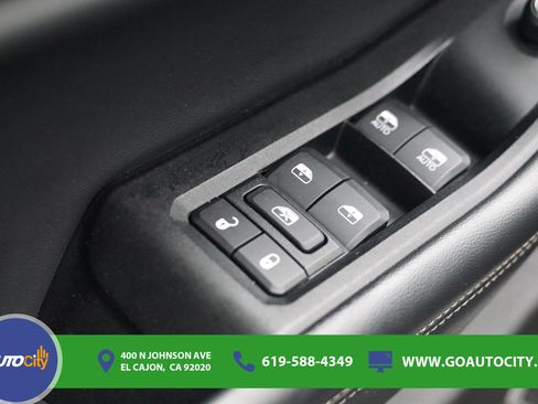 Used 2021 Jeep Grand Cherokee L Laredo w/ Luxury Tech Group I AWD/4WD image 18