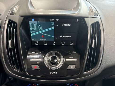 Used 2019 Ford Escape Titanium AWD/4WD image 22