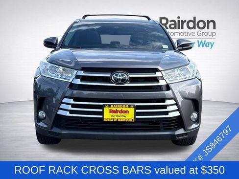 Used 2018 Toyota Highlander XLE AWD/4WD image 2