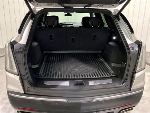 Used 2019 Cadillac XT5 Luxury w/ Sport Package AWD/4WD image 37