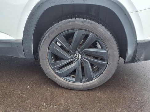 Used 2021 Volkswagen Atlas SEL AWD/4WD image 19