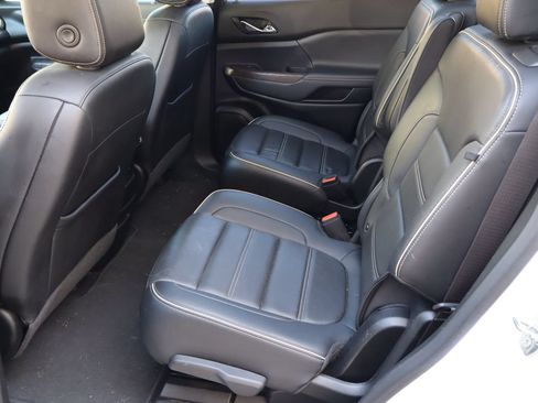 Used 2022 GMC Acadia Denali w/ Denali Ultimate Package FWD image 6