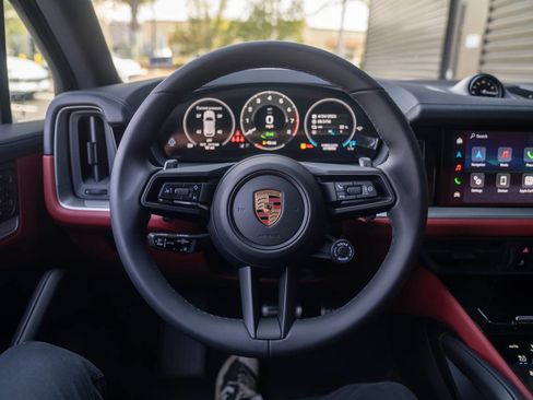 New 2026 Porsche Cayenne S AWD/4WD image 13