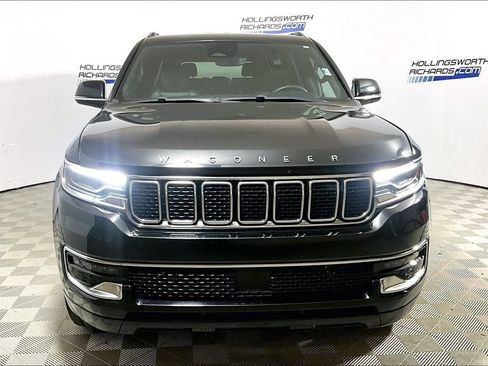 Used 2024 Jeep Wagoneer Series II w/ Flexible Seating Group RWD image 2