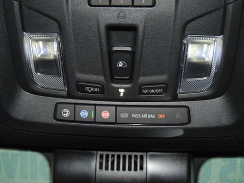 Used 2025 Chevrolet Silverado 1500 High Country w/ Midnight Edition AWD/4WD image 48