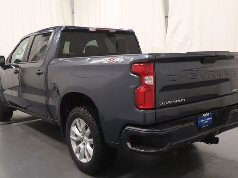 Used 2020 Chevrolet Silverado 1500 Custom w/ Custom Value Package image 7
