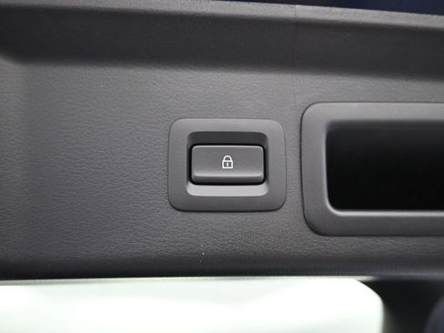 Used 2023 MAZDA CX-30 AWD 2.5 S w/ Select Package image 22